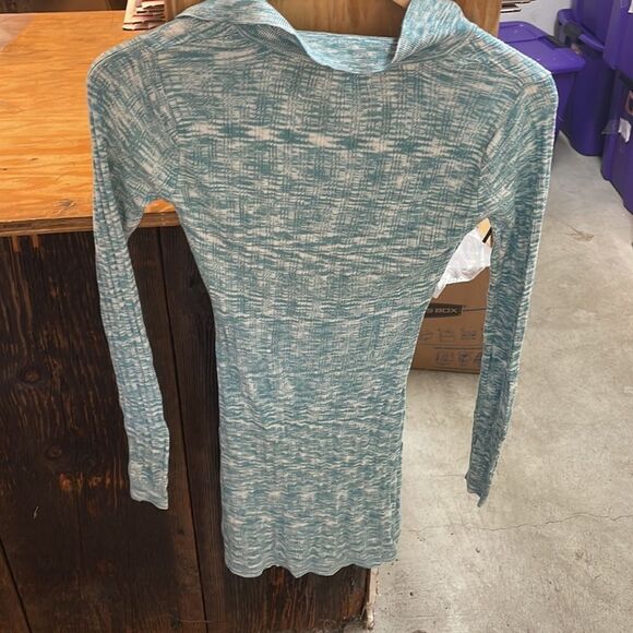 NWT L*Space Woman’s Aria Dress in green and white - Picture 8 of 11